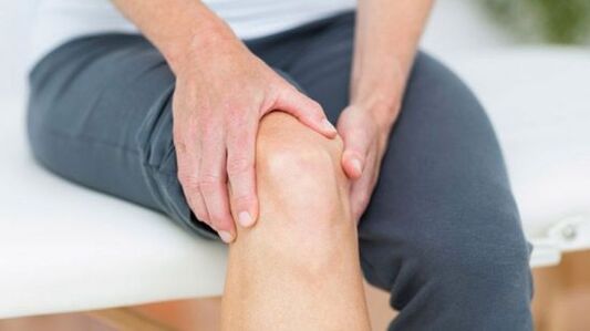 A dor no joelho é um sintoma chave da osteoartrite do joelho