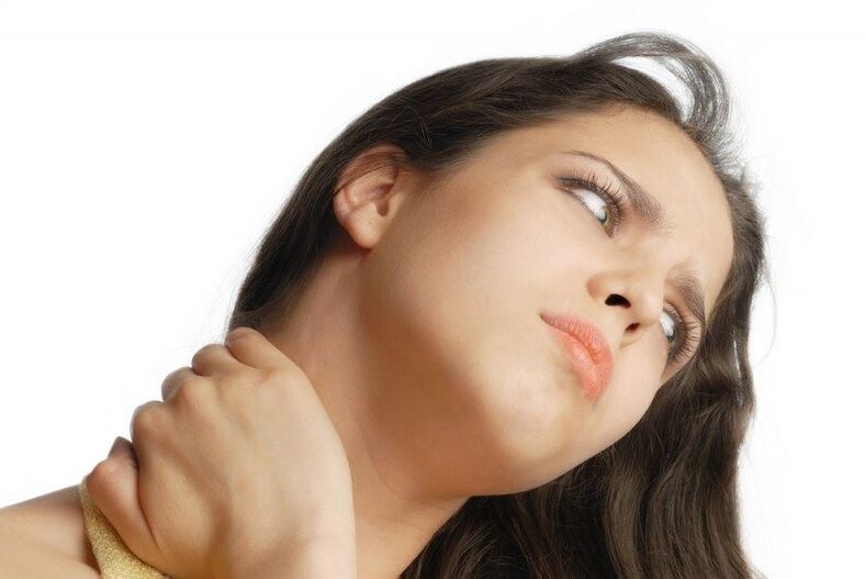dor no pescoço devido à osteocondrose